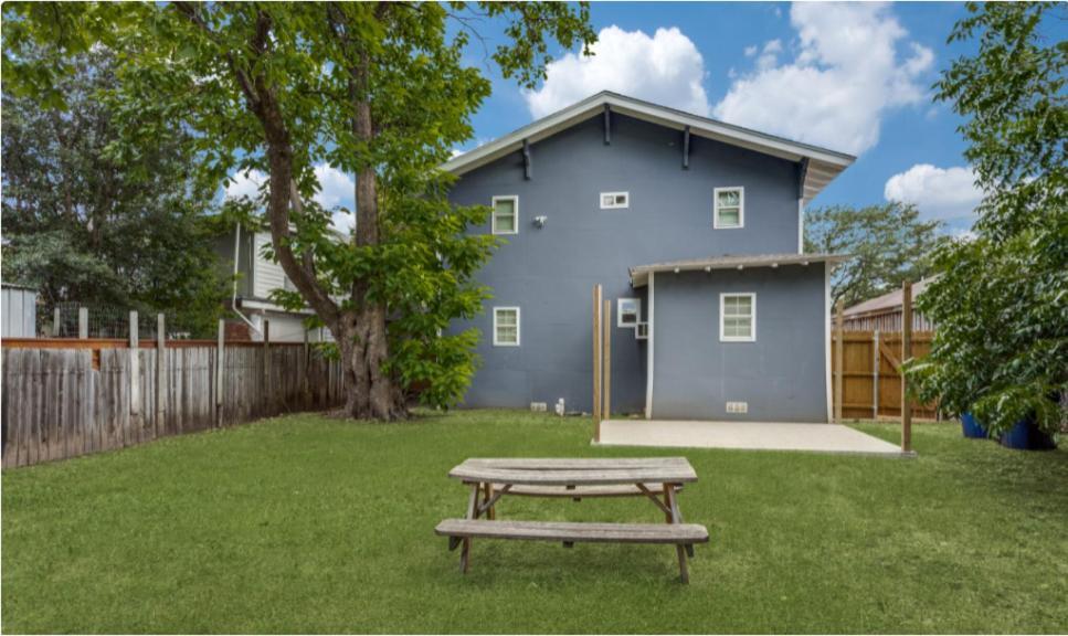 735 W 10Th St Dallas Bagian luar foto