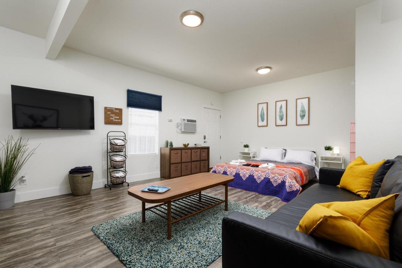 735 W 10Th St Dallas Bagian luar foto
